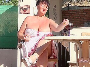 Busty British Milf Devon Breeze Gets Horny In The Hot Summer Sun